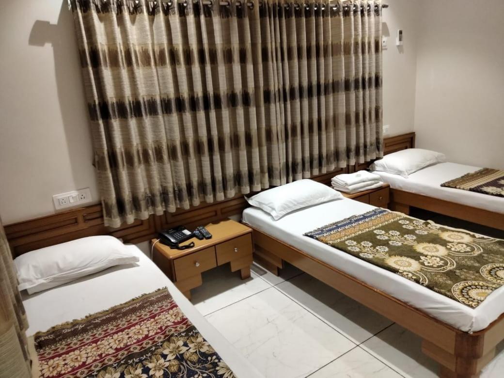 Hotel Ankit Virpur Dış mekan fotoğraf