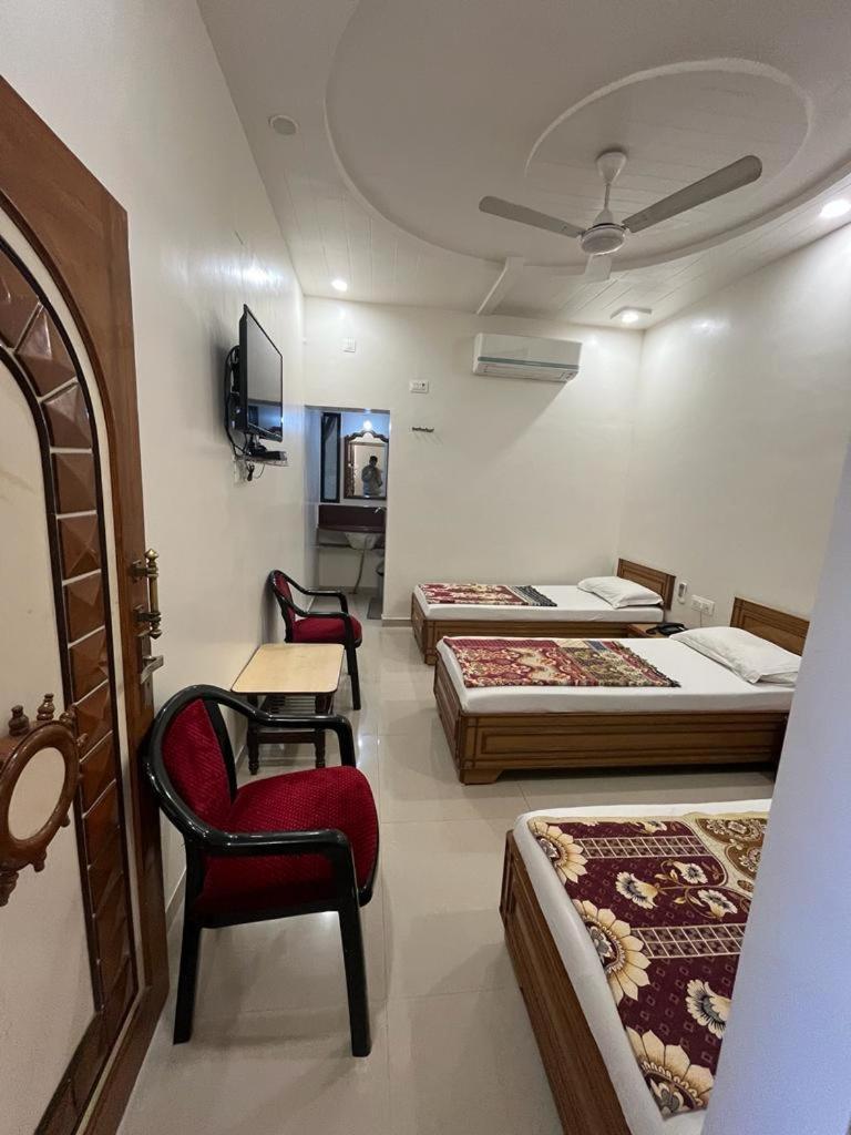 Hotel Ankit Virpur Dış mekan fotoğraf